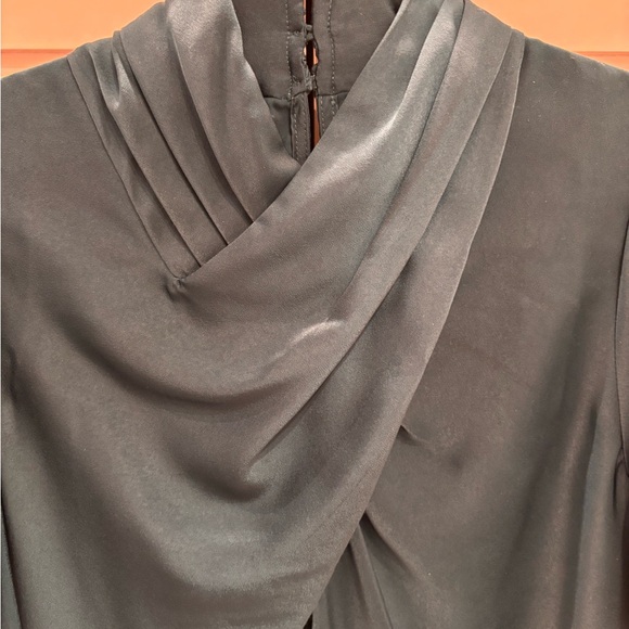 Entro Draped Blouse - Picture 4 of 8